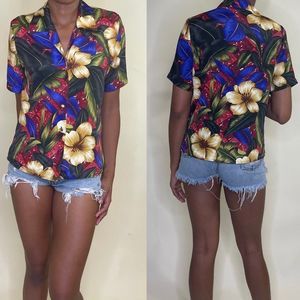 Vintage multi colored Hawaiian print blouse sz 4